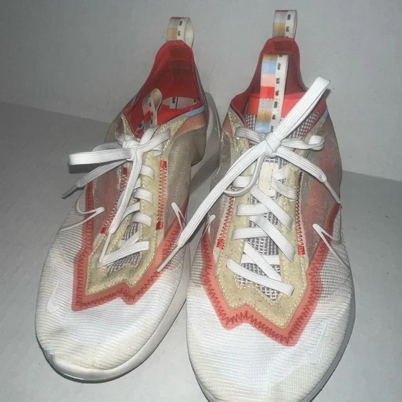 NIKE VISTA LITE SE Athletic Sneakers with Multicolor Design - Picture 13 of 14